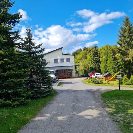 Villa Paradajs - Ubytovanie Pri Jazere Banská Štiavnica Eksteriør bilde